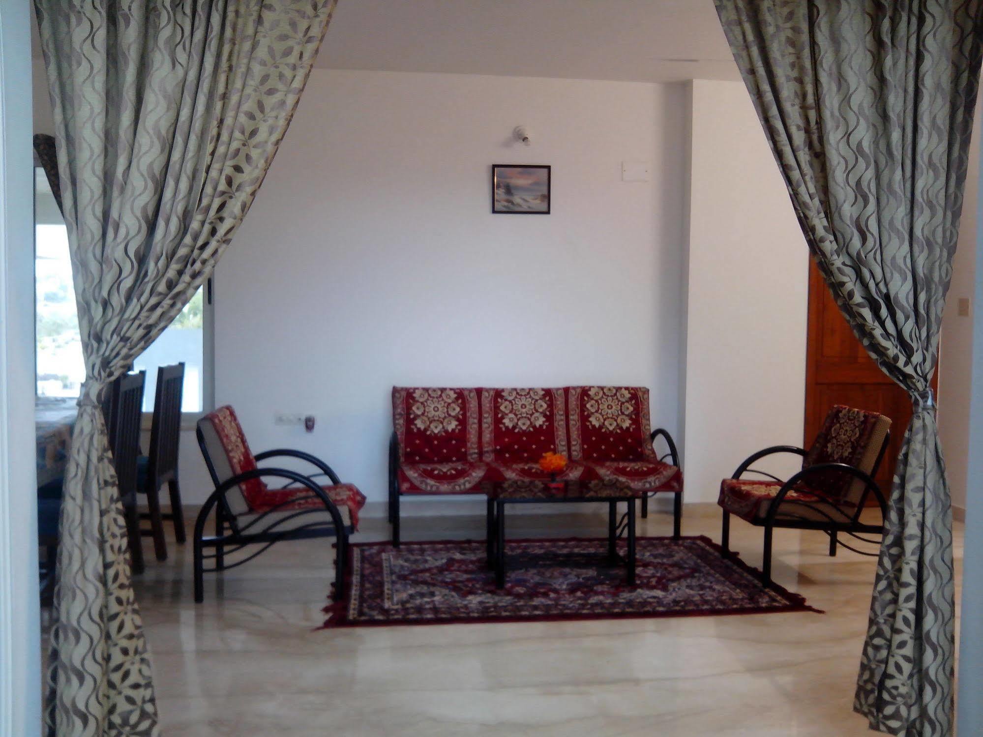 Amigo Serviced Kharadi Apartment Pune