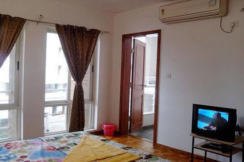 Amigo Serviced Kharadi Apartment