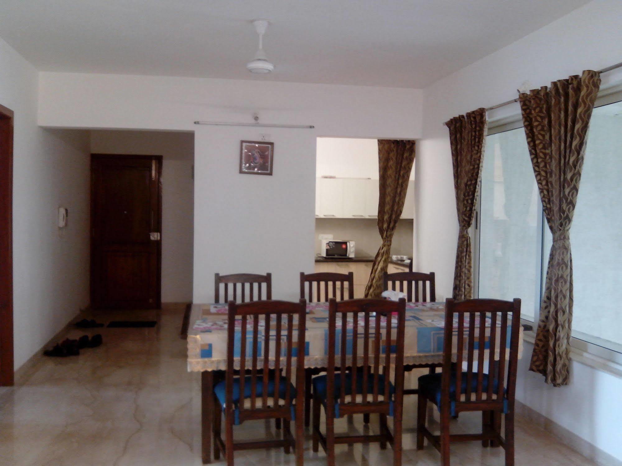 Amigo Serviced Kharadi Apartment *